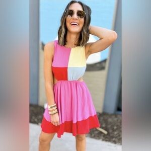 Entro Color-block Cut Out Mini  Dress